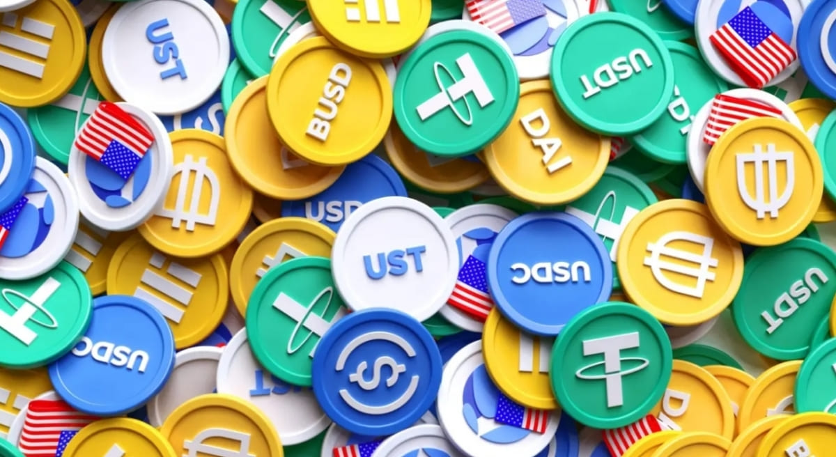 What Are Stablecoins? Use Cases & Risks in 2025 image 0